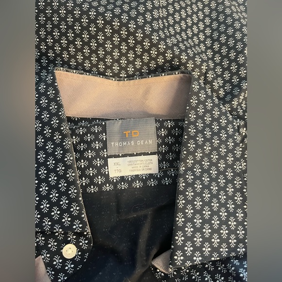 Thomas Dean NWOT Long Sleeved Stylish Shirt in Pristine Condition!! - Picture 5 of 15